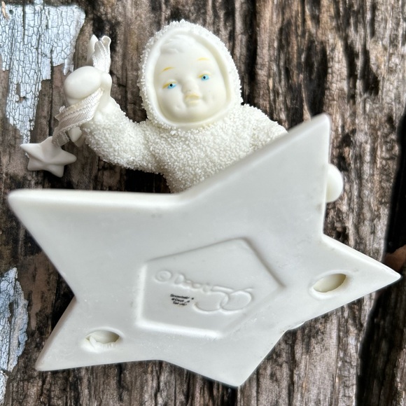 Dept 56 Snowbabies “Sprinkling Stars In The Sky” Christmas Ornament B7 - Picture 2 of 6